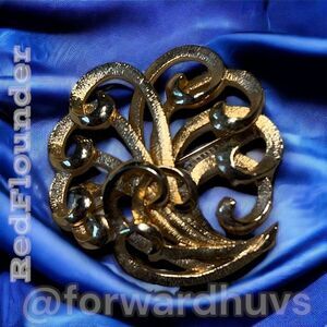 Vintage Gold Tone Pastelli Brooch
